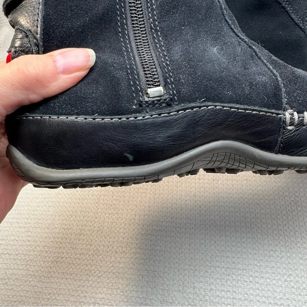 The North Face Janey Black Suede Boots, Women’s Size 6